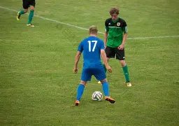 贝里奇绝杀,反击,远射逆转比,千亿体育官网,千亿体育直播,体育赛事直播,足球直播