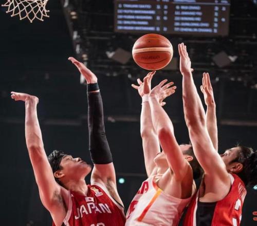 范弗尔特驳,斥软弱指控,球队不佳表,千亿体育官网,千亿体育直播,体育赛事直播,足球直播