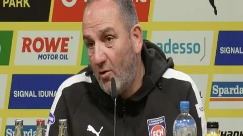 “客场逆袭战！火箭能否连中三元，扭转战局？”